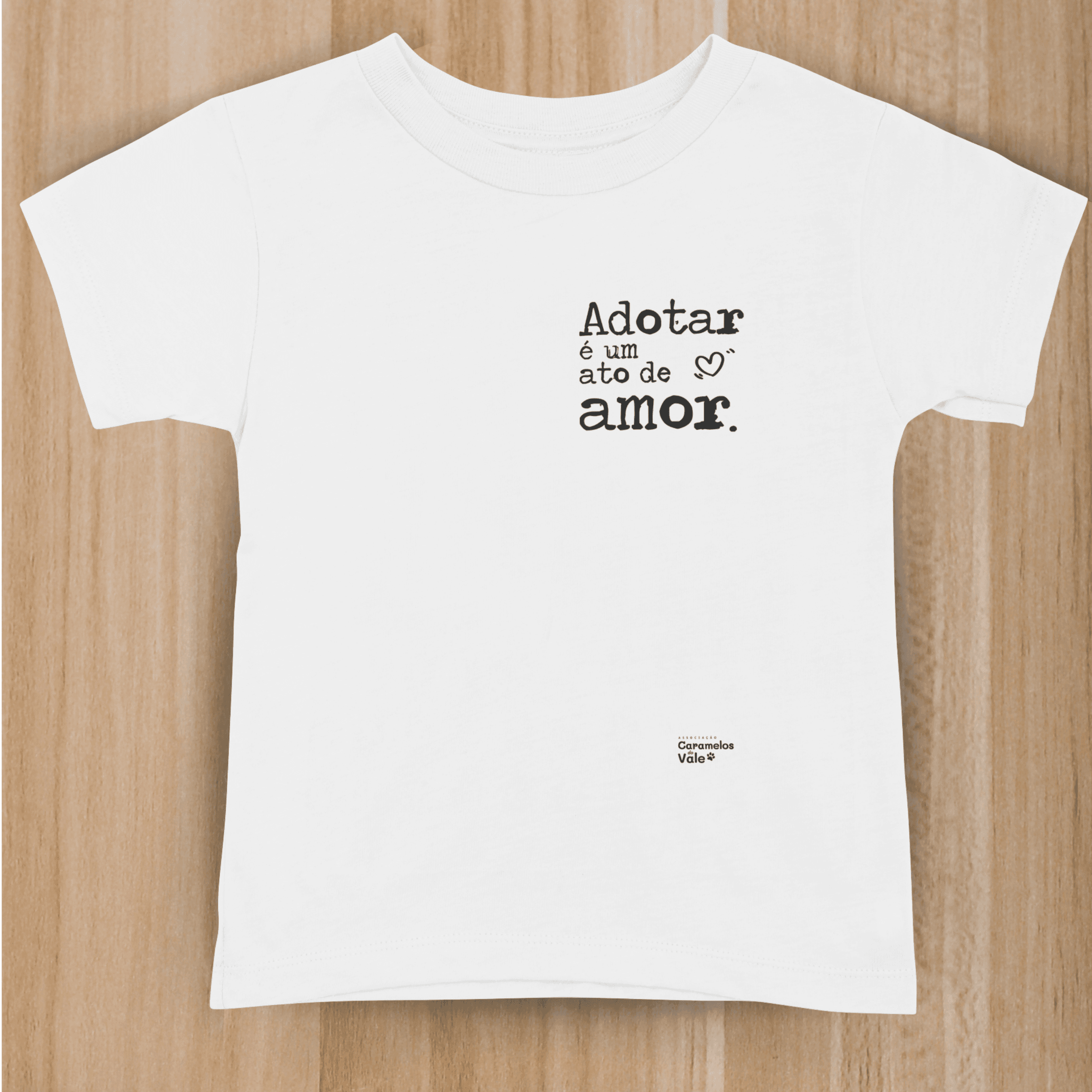 Camiseta branca - Adotar